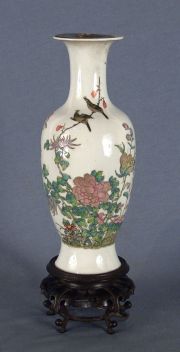 Lmpara de porcelana china (28 cm), base de madera