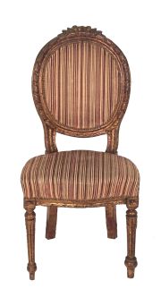 Pequeas sillas, estilo Lus XVI, doradas, tap. bastones.