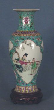 Vasos porcela oriental decoracin de figuras. Con bases.