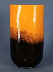 Schneider, vaso de vidrio cilndrico naranja y marrn