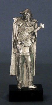 Arlequin, escultura en metal, al estilo de PETTORUTI. 20 cm. Base de mrmol.