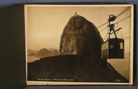 FOTOGRAFIA. Album 'Fotografias artsticas de Rio de Janeiro' con 8 vistas de Rio y 1 panorama del Corcovado, Se agrega f