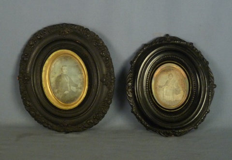 Dos Daguerrotipos, ovales (Jos Mara Pea) Sr. y Sra. y Lezica Nia.