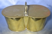 CHEF´S PORTABLE COOL BOX, bronce dorado con dos tapas. Frente: 34 cm. Alto: 17,5 cm. -93-