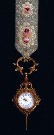 Reloj de colgar de bronce
