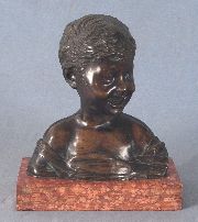 Niño busto bronce, base mármol.