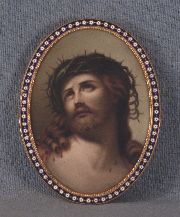 Cristo, placa oval de porcelana, con marco micromosaico