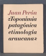 PERÓN, Juan D.: 'Toponimia Patagónica. Etimología Araucana'. Bs.As. Fdo de las Artes, Anzilotti, 1975.