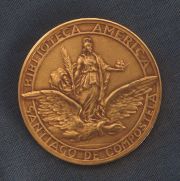 Medalla Biblioteca Americana, oro.