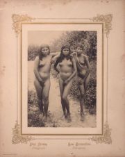 FRESEN, Jos: San Bernardino, Paraguay, Indias Jvenes desnudas, albmina 23 x 17 cm.