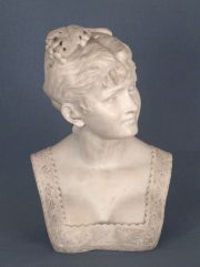 BATELLI, R. Busto de Mujer, de marmol, firmado.