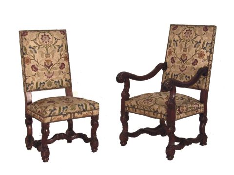 Juego de sillas de comedor estilo Luis XIII: 10 sillas y 2 sillones.