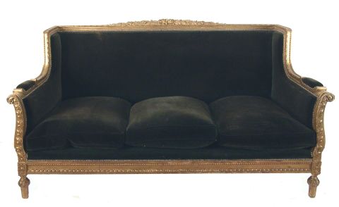 Sofa estilo Luis XVI, 3 cuerpos, ptina dorada.