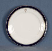Tres platos de porcelana rusa guarda azul
