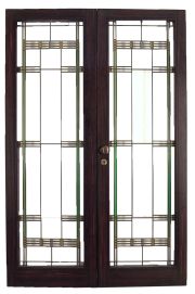 Wright, Frank Lloyd, Puertas con vitraux, peq. desperfectos