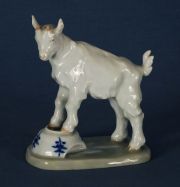 Cabrito, figura de porcelana Meissen blanca