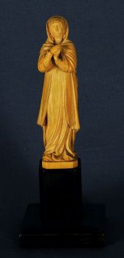 Virgen, figura de marfil (7)