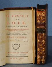 MONTESQUIEU de: L' ESPRIT DES LOIX, AMSTERDAM ET LEIPSICK CHEZ ARKSTEE. 1784