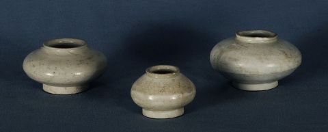 Vasos Chinos de ceramica esmaltada. Dim. max. 8 cm.