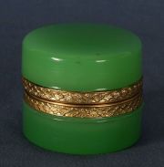 Caja circular opalina verde (9)