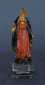 Virgen, talla de madera policromada, base de acrilico.