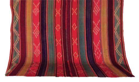 Manta boliviana, listada ros y celeste con dec. geométrica