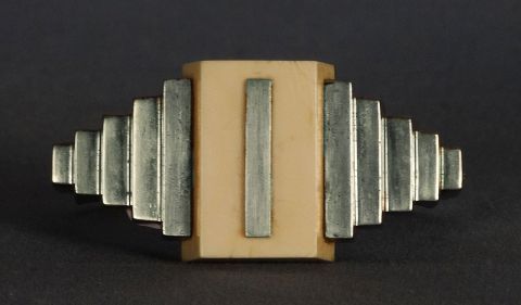 Pulsera Lanvin Art Deco de metal cromado