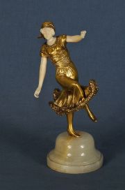 Omarth, bailarina escultura de bce y marfil.