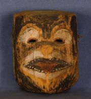 Mascara Chane, Zoomorfa, de palo borracho, h: 20 cm. Hacia 1930/40