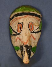 Mascara Chane, Antropomorfa, de palo borracho, h: 24,5 cm. Hacia 1930/40