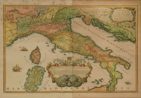 Mapa de Italia en coloeres y Mar Mediterraneo por Micheeli Tasis