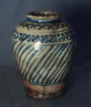 Vaso de ceràmica Persa con esmalte azul. Restaurado.