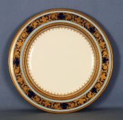 Par de platos porcelana guarda azul y dorada, Mappin & Webb.