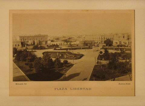 FOTO WITCOMB. Plaza Libertad. Fototipia año 1889. Enmarcada.