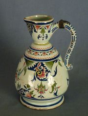 Jarra cerámica italiana, decoración azul.