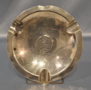 Cenicero de plata con moneda peruana. Diámetro: 17 cm. Peso: 225 gr.