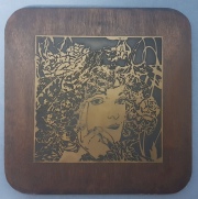 DAMA FLORIDA, placa de bronce trabajada para grabar sobre papel. 17 x 17 cm.
