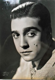 BIXIO, Fotografía del gran actor argentino HECTOR COIRE, año 1952, mide: 12.5 x 17.5 cm.