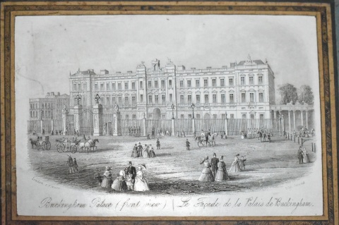 Buckingham Palace y White Hall, dos grabados. Casa Veltri. 10 x 15 cm.