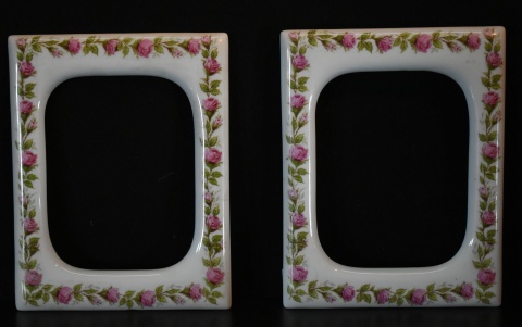 Par de marcos de porcelana de Limoges franceses. Guarda de flores. 18,5 x 14,5 cm. Casa Veltri.