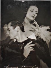 Heinrich Annemarie. Fotografia de gran tamaño, en su portante original de la estrella del Ballet, TAMARA TOUMANOVA
