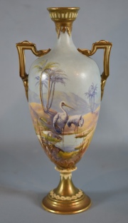 Vaso de porcelana con decoración de garzas. Restaurado