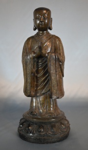 Buda de bronce chino, Alto 35 cm.