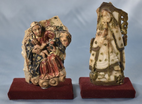 Virgen con Niño y Cristo de la Paciencia. Dos tallas de piedra policromadas. Averías. (589)