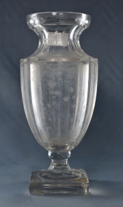 Vaso clásico de cristal. Cachaduras. (763)