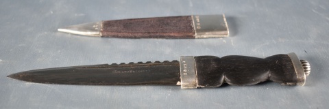 Cuchillo con cabo madera y vaina de cuero, hoja Hamilton (1003)