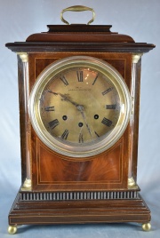 Reloj de chimenea, Waring Gillow. Caja de madera, con llave.(135)