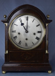 Reloj de chimenea Black Buenos Aires, caja de madera.(325)