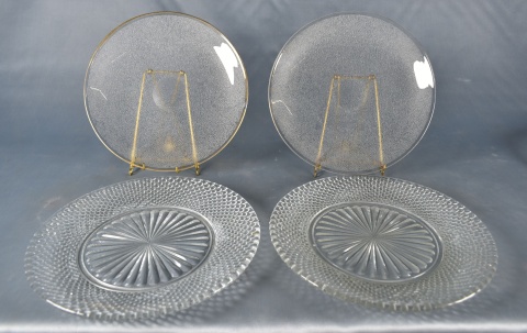 Cinco platos de vidrio diferentes ( 3 y 2)