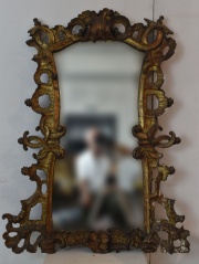 Espejo con marco dorado, siglo XVIII. (4)